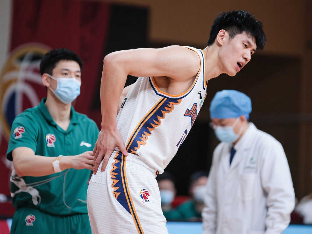 辽宁日报:张镇麟今夏将接受手术以根治腰胯伤病 辽宁日报:张镇麟今夏将接受手术以根治腰胯伤病